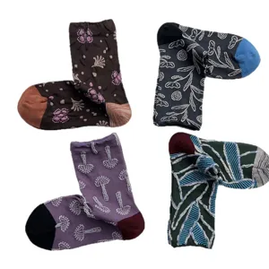 Vintage floral geometric relief mid-calf cotton socks for women autumn winter warm