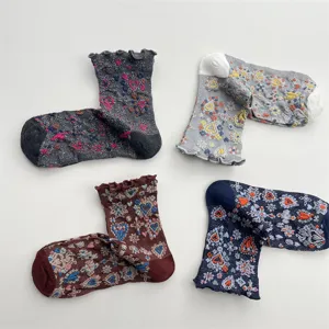 Japanese retro relief heart metallic thread crew socks with ruffled edge for women