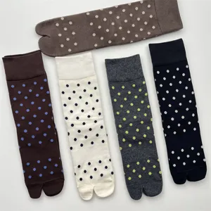 Women's Cute Contrast Color Polka Dot Split Toe Socks Autumn Winter Sweet Casual Cotton Mid Tube Socks