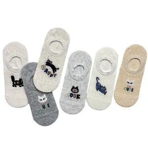 Cute cartoon cat breathable mesh low cut invisible socks for spring summer daily wear