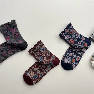 Japanese vintage retro embossed heart metallic thread women cotton mid-tube socks ruffles.