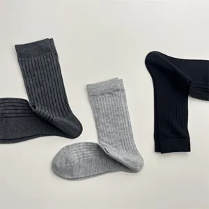 Frühling Sommer einfache einfarbige Wadenstrümpfe schlichte gestreifte atmungsaktive Socken