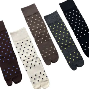 Japanese cute contrast polka dot split toe socks sweet autumn winter mid calf cotton socks