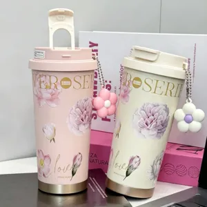 Floral insulated straw tumbler, stylish coffee travel mug with cute flower charm for daily use.