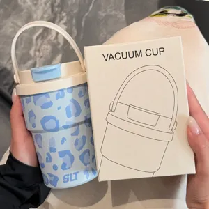 Taza térmica de vacío portátil con estampado de leopardo azul, asa y caja a juego