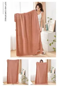 Hochdichte Korallenfleece Badetuch mit gleicher Farbkante, dick und weich für den Heimgebrauch.