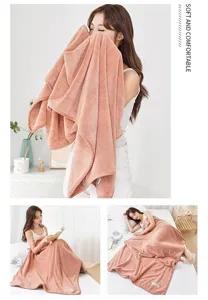 Weiche Korallenfleece Decke Badetuch mit Einfassung, dick und kuschelig fuer Zuhause.