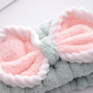 Suave diadema de vellon coral para spa con lazo para maquillaje diario y cuidado de la piel.