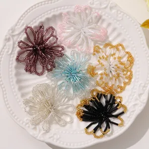 Französische elegante perlenbesetzte hohle Blumen DIY Accessoires für Ohrringe