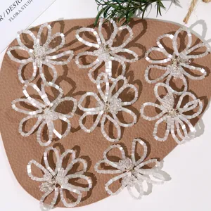 White beaded flower DIY accessories, hollow tube bead flower charms for handmade jewelry crafts.