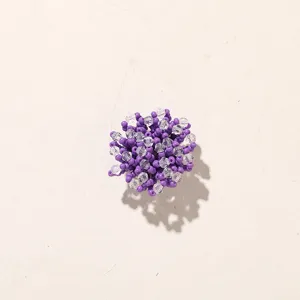 Accesorio de joyeria DIY flor abalorios cristal morado hecho a mano para pendientes.
