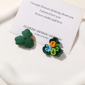 Green three-petal flower bead accessories for DIY earrings and shoe charms fresh design.