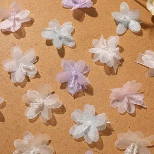 Fiori trasparenti in organza a 5 petali fai-da-te con perline per accessori e vestiti