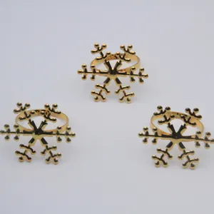 Goldene Schneeflocke Serviettenringe Set Legierung Tischdeko fuer Weihnachten Party Hotel.