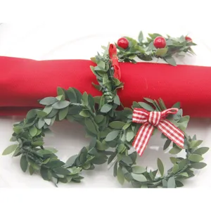 Weihnachts Reben Kranz Serviettenring, künstliche grüne Blätter Beeren Serviettenhalter Tisch.