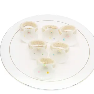 Natural white shell napkin rings set of 6, elegant table decor for weddings, dinners, and hotels.