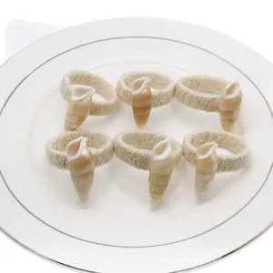 Lot de 6 ronds de serviette en coquillage naturel, décor de table en jute pour restaurant.