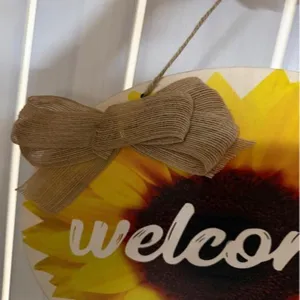 Sonnenblume Holz Willkommen Schild mit Jute Schleife, rustikale Haustür Hängedeko für den Herbst.