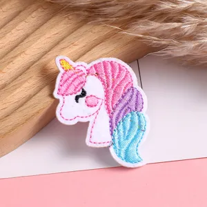 Einhorn Bestickter Stoffaufnäher Detail, perfekt für DIY Kleidung, Schuhe, Hüte und Taschen.