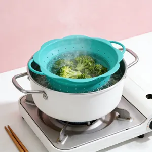 Silicone collapsible colander kitchen folding round vegetable fruit draining basket detail