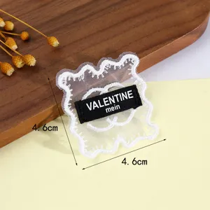 Encaje blanco bordado parche diy ropa accesorio insignia decorativa 4.6x4.6cm