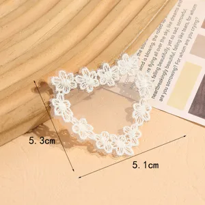 Weisses herzförmiges spitzen spitzenstickerei aufnäher diy applique für kleidung haar zubehör