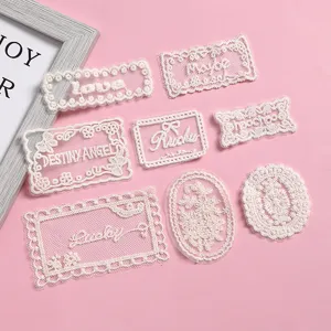 Toppa Ricamata in Pizzo Bianco Applicazione in Rete Accessori per Indumenti fai da te per Vestiti Cappotto Cappello Borsa Toppe Decorative