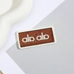 Minimalistischer brauner bestickter Buchstabenaufnäher DIY Kleiderzubehör Abzeichen