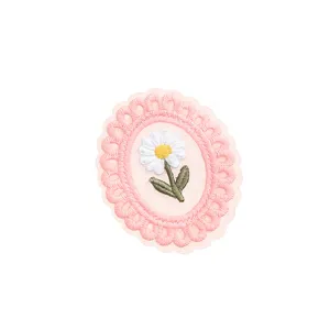 Retro lace border embroidered patch, daisy flower cloth badge, DIY handmade accessory for bags.