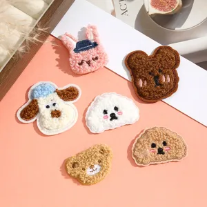 Süßes Cartoon Tier Stickerei Patch DIY Bär Kaninchen Hund Stoff Applikation Für Kleidung Taschen Kleidung Nähzubehör