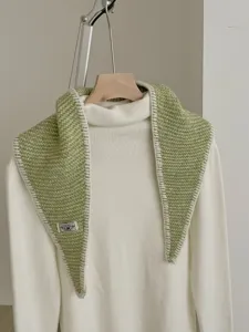 Early autumn knitted diamond scarf with white border stitching, versatile Korean style short shawl.