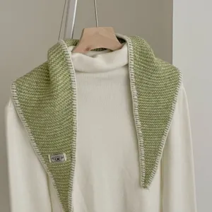 Early autumn knitted lock-stitch diamond scarf versatile neck warmer small shawl accessory