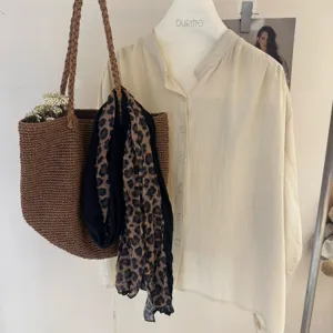 Nuova camicia letteraria in cotone e lino autunnale con sciarpa elegante per donna.
