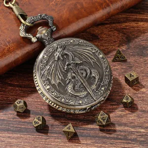 Pendentif Boîtier de Montre de Poche Dragon Épée Vintage DND Dés Bronze Argent Métal Sculpté Accessoire de Jeu Collier Charme Cadeau