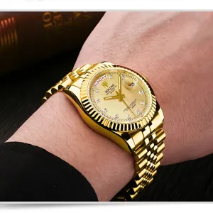 Orologio uomo al quarzo dorato con stile casual d'affari, cinturino in metallo e quadrante.