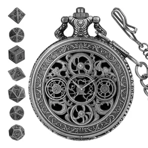 Vintage steampunk ρολόι τσέπης με κενά γρανάζια και σετ ζαριών DND, ασημί αξεσουάρ.
