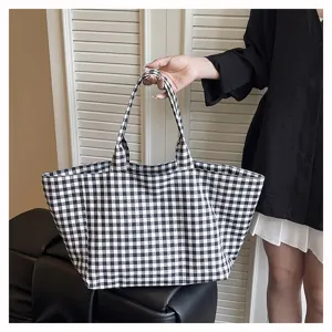 Τσάντα tote από καμβά με ασπρόμαυρο καρό, μεγάλη casual τσάντα ώμου για καθημερινή χρήση.