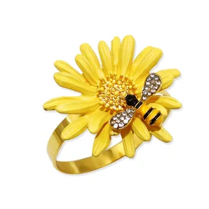 Anello per tovagliette margherita gialla con ape strass, porta tovagliolo fiore metallo.