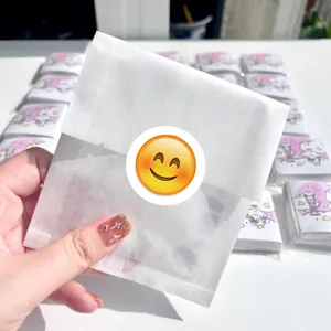 Confezione adesivi impermeabili emoji per diario e tazza decorazione simpatica.