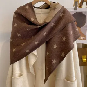 Thickened star jacquard double-sided triangular shawl, soft and warm outerwear accessory.