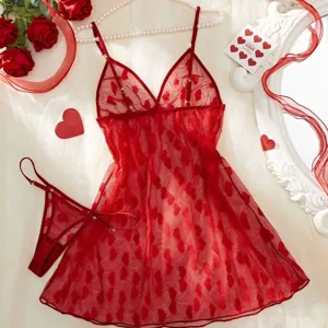 Ensemble lingerie nuisette en mesh et dentelle rouge sexy avec string, belle image principale.