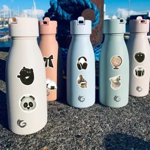 Set d'autocollants décoratifs imperméables pour gourdes, style graffiti Y2K noir pour ordinateurs.
