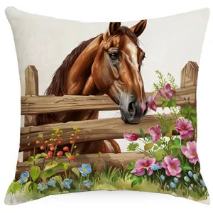 Housse de coussin décorative avec cheval marron et clôture florale pour canapé de salon.