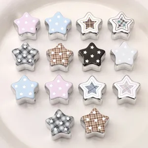 Perline con stelle a quadri argentate galvanizzate in acrilico accessori per catena del telefono
