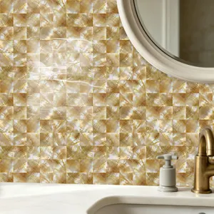 Vista detallada de pegatinas de azulejos de cristal nacarado para decoración de paredes.