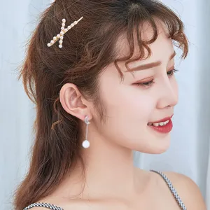 Elegant pearl hair clip and dangling earrings set, fashion side bobby pin for daily wear.