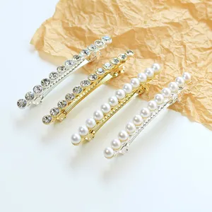 Ensemble élégant de pinces à cheveux en strass et perles, barrettes en métal.