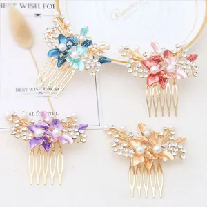 Elegant crystal pearl flower hair comb set for women, delicate bridal hair accessory.