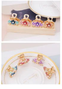Mini pinces à cheveux fleurs strass, jolies griffes en métal pour frange et coiffure.