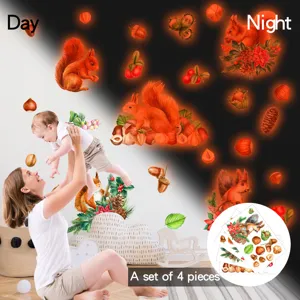 Autocollants Muraux Lumineux Écureuil Noisette Plante Brille dans Le Nuit Cartoon Chambre d'Enfant Sticker Mural PVC Décoration